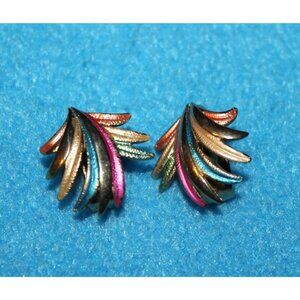 Vintage 60s 70s Kramer Leaf Colored Earrings Clip Ons